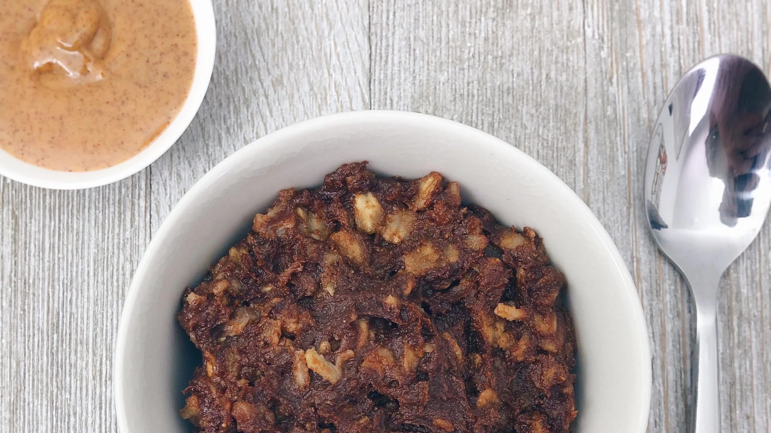 protein-chocolate-almond-oatmeal-s4-wm.jpg