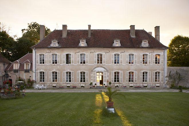 chateau-de-beru-bourgogne-89-facade.jpg