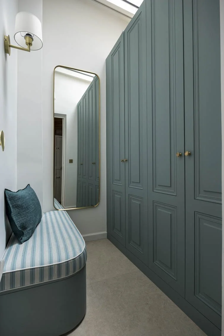 LE VESTIAIRE