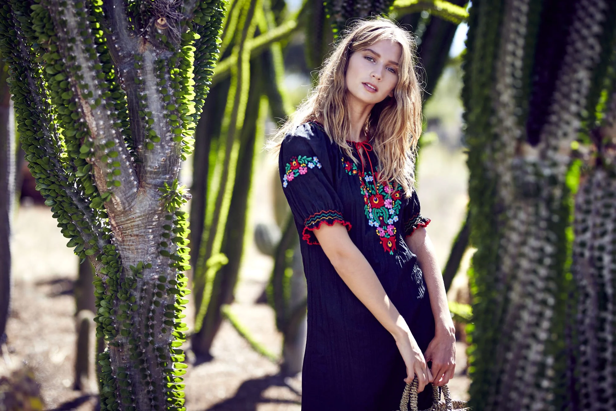 MUZUNGU SISTERS_1081_final.jpg