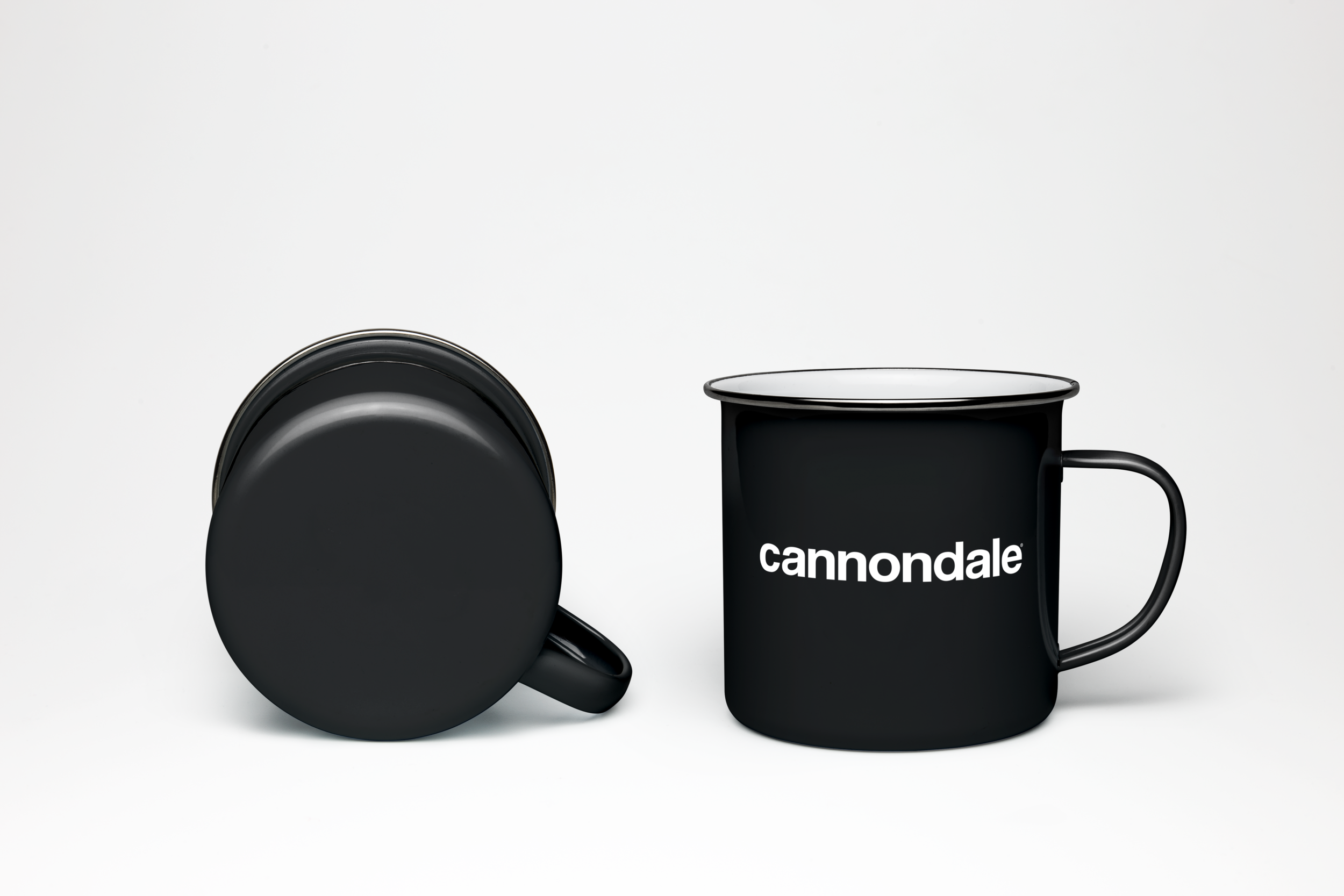 Enamel Mug PSD MockUp.png