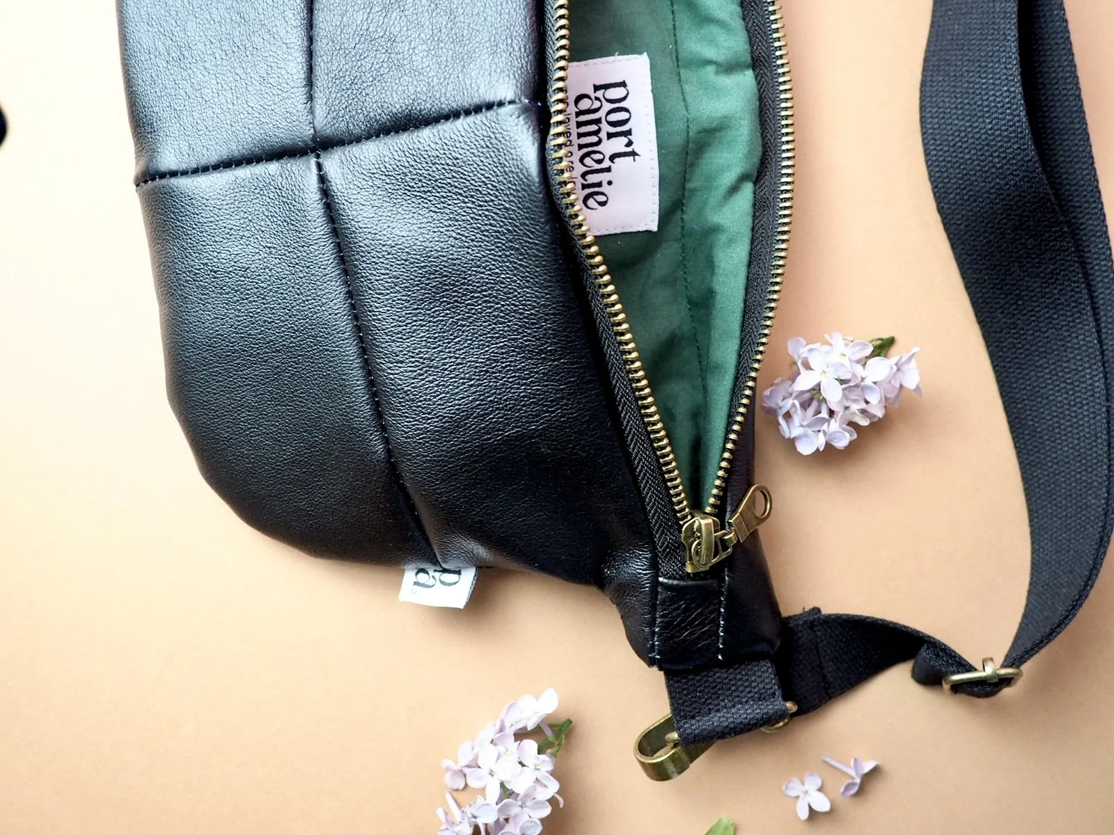 9C5E8DDA-E811-4631-8708-72C1B7C13305