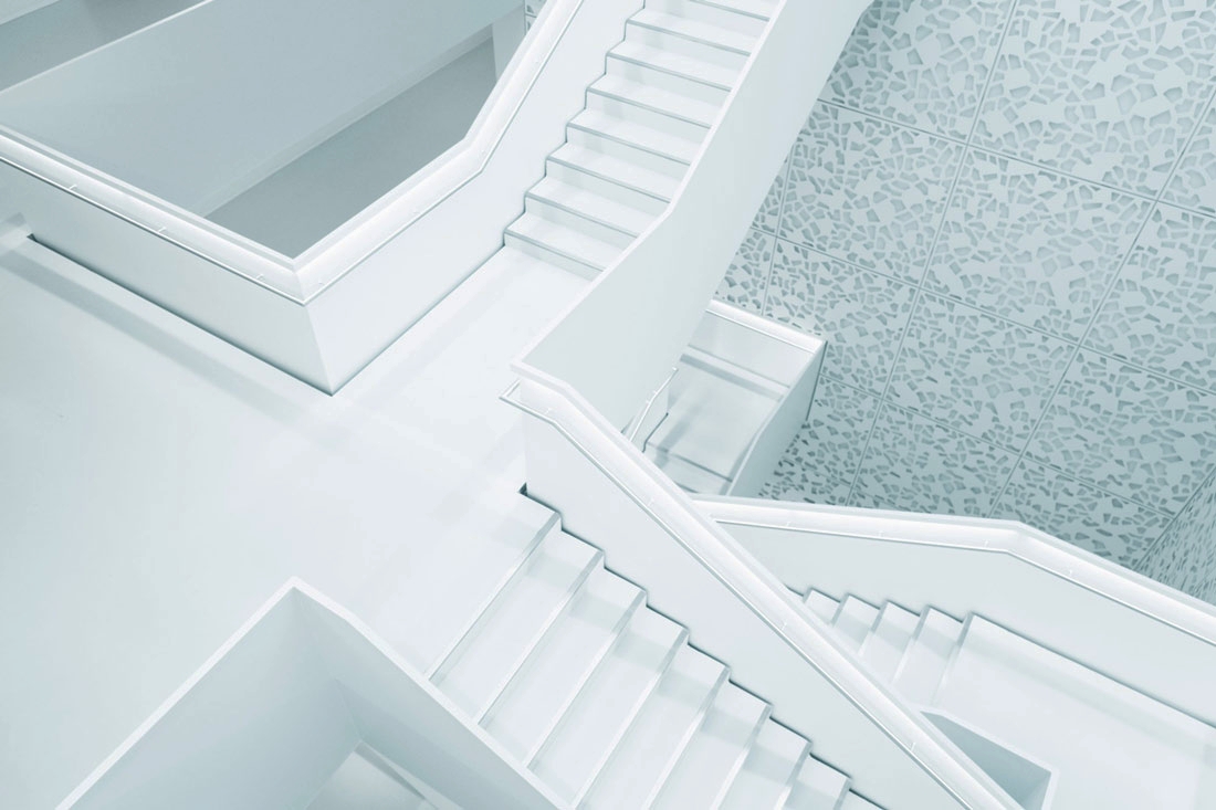stairs-petite.jpg