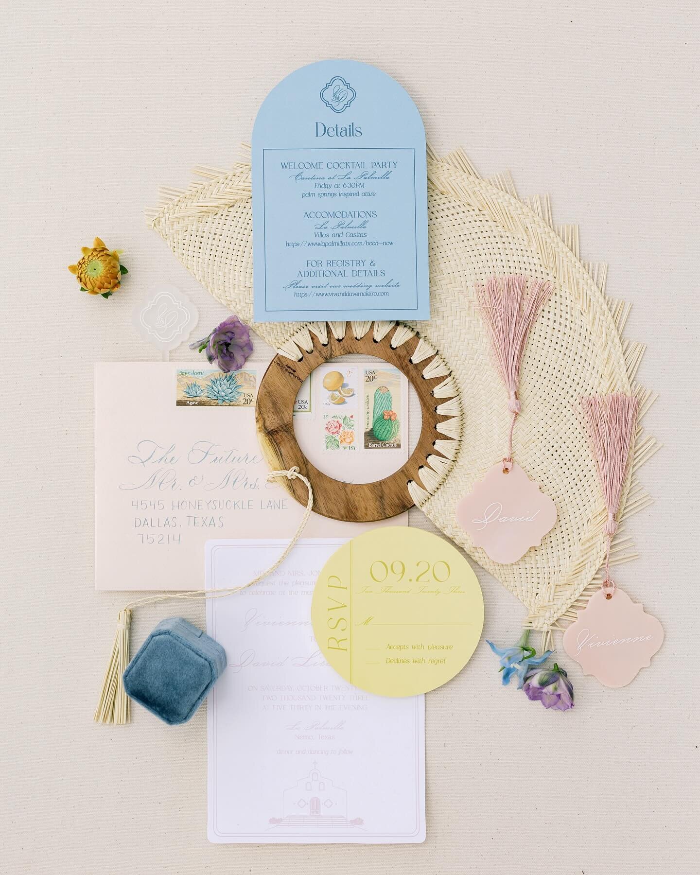 We love mixing shapes and colors for added detail. The full suite from the styled shoot @lapalmillatx taken by the insanely talented @mochiesnyder alongside an incredible group of vendors

Paper Goods &amp; Acrylic : @leycolettering 
Photography : @m