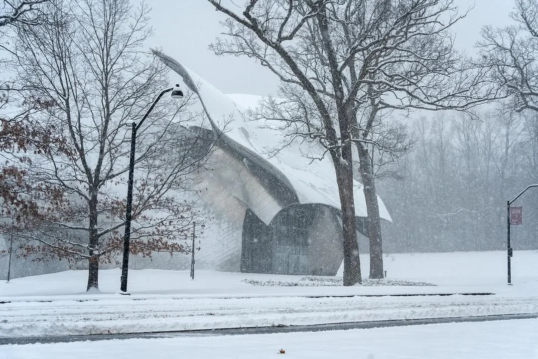 Snowfall at the Fisher Center ❄️

As the year draws to a close, all of us at the US-China Music Institute of the Bard College Conservatory wish our community a joyful holiday season and a new year filled with harmony, inspiration, and shared music ac