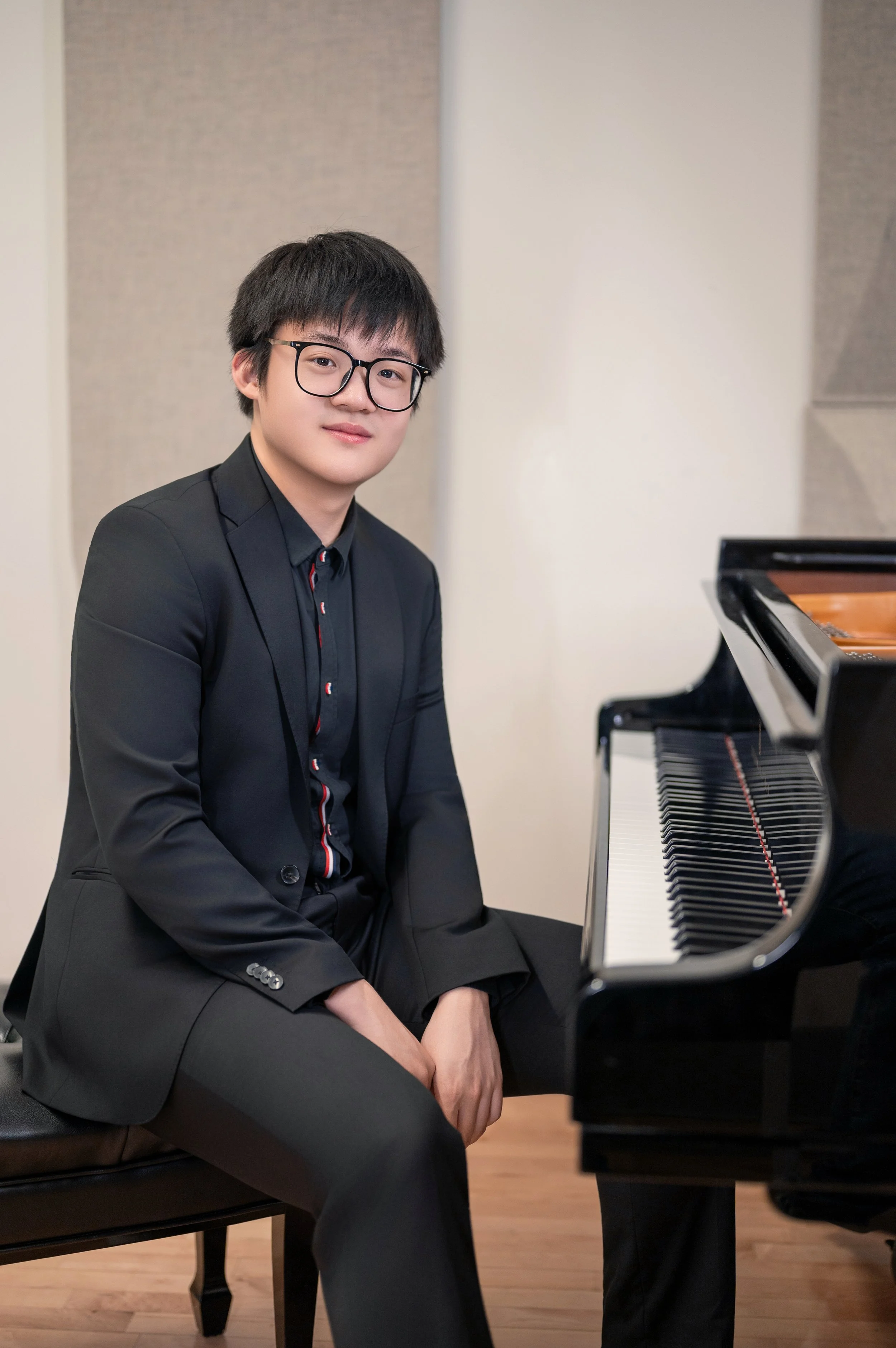 Ming Jin 金铭, piano