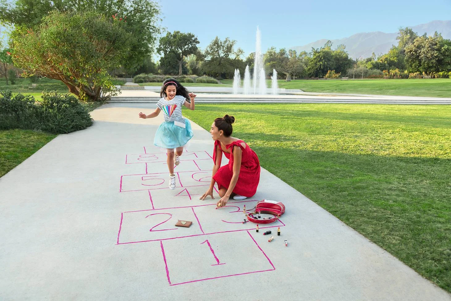 inlineHopscotch_v13_fountain_1460_974_70_s_c1_c_c.jpg