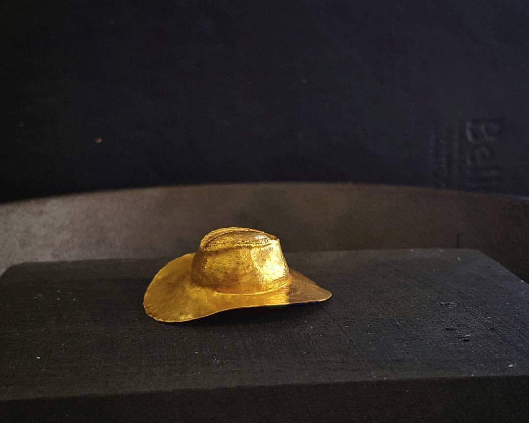  24k Gold Stetson (study in chasing)  1" x 1" x 3/4" 