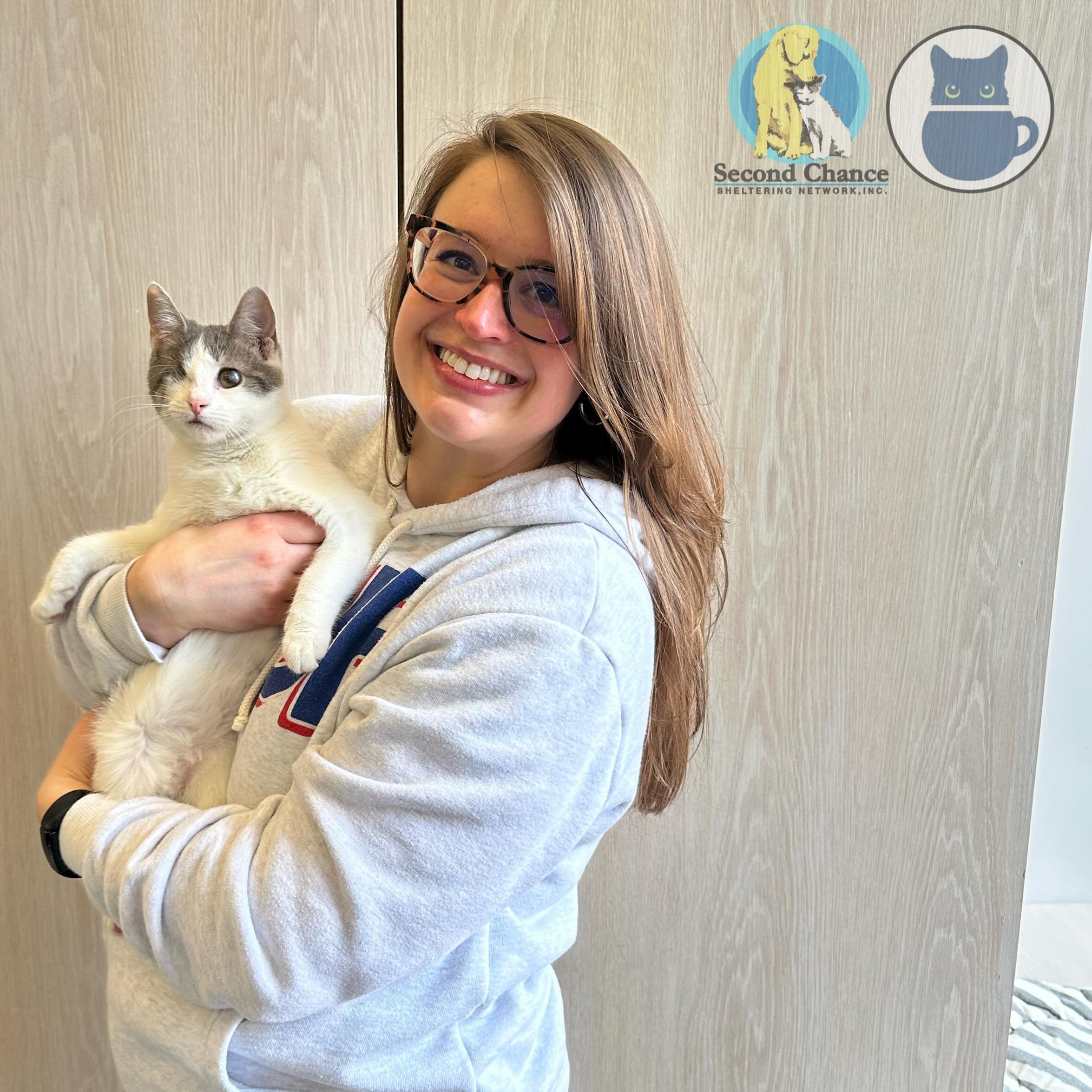 Congratulations to one-eyed-Jill, who is off to her forever home tonight! It was a blast having this sweetie in the Cat Zone the past few weeks. Jill taught herself to run on the cat wheel and did it every day. She also became master of the spring to