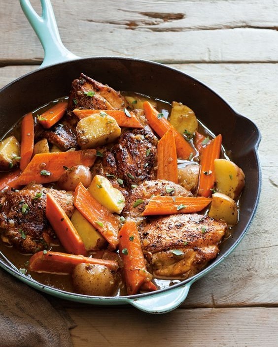 &ldquo;Food is our common ground, a universal experience&rdquo; - James Beard

Experience fresh and wholesome food in every one of our dishes! 👌