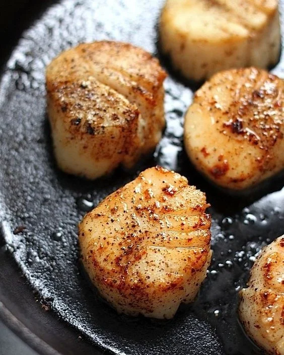 Food and Provisions NYC will bring five dinners and four lunches right to your doorstep once a week! We&rsquo;ll save you countless hours of shopping, meal prep, and clean up. All you need to do is reheat and eat joyfully! 🙌