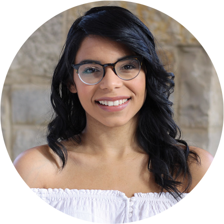 JULIANY GONZÁLEZ NIEVES The Mosaic Bulletin aims to be a platform that amplifes the voices of students, especially those at the margins, discussing everything from theology, race, and gender to navigating white evangelical spaces, culture, and art. Join us at the table, listen, and share.