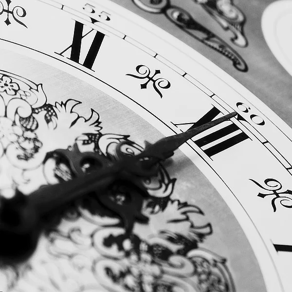 P904D PhotoINC Studio - Clockwork 1.jpg