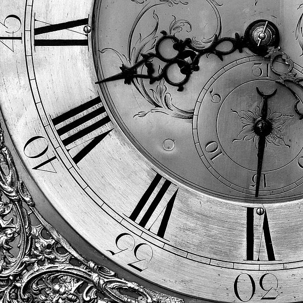 P905D PhotoINC Studio - Clockwork 2.jpg