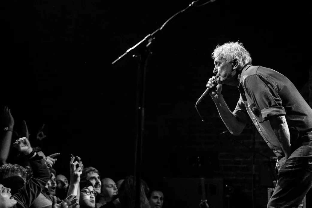 Guided_By_Voices___Village_Underground___Chris_Almeida-18_1042_695.jpg