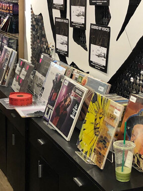 Newbury Comics, Boston