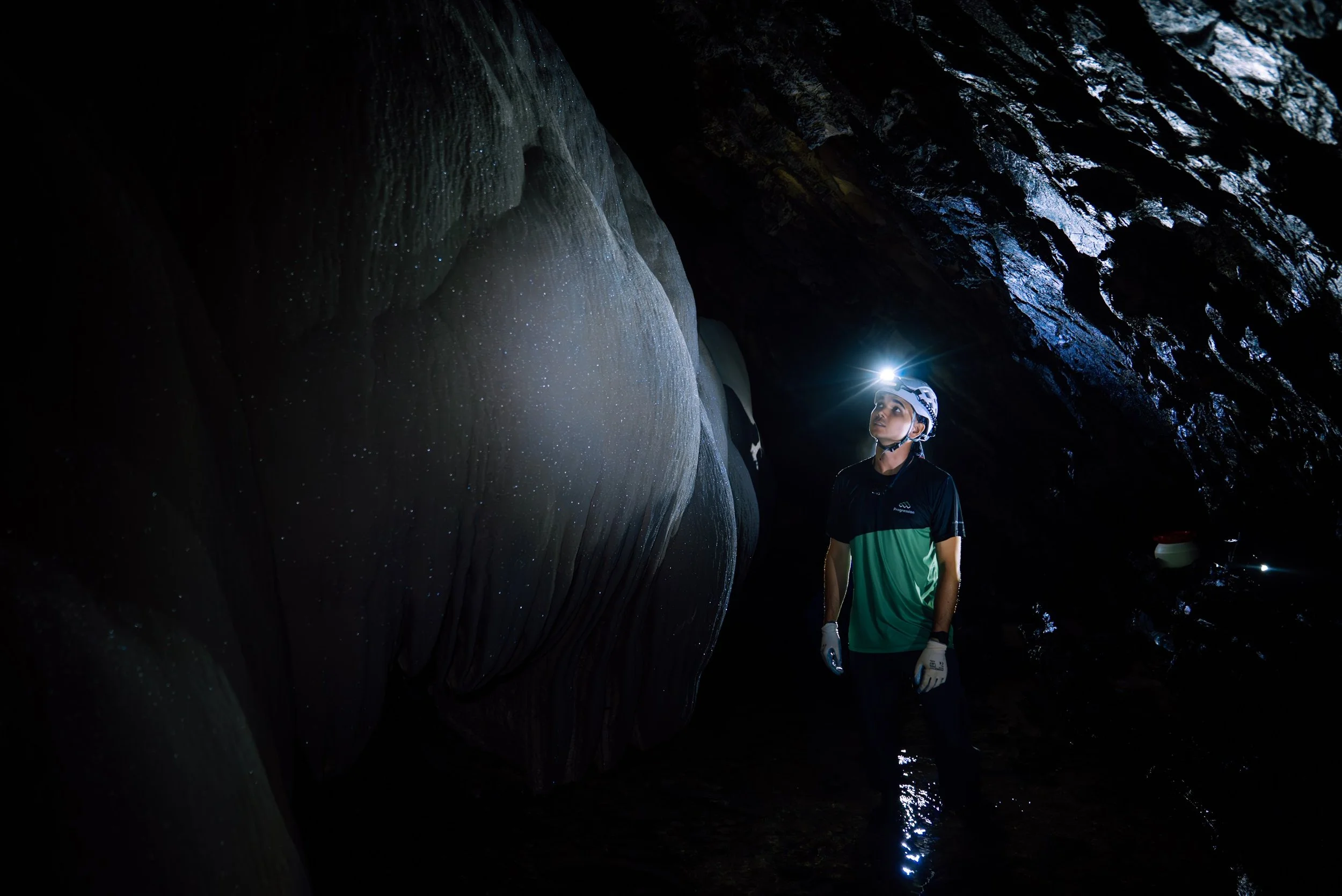 2025_05_22-Tham_Thewada_caving_survey_krabi--41.jpg
