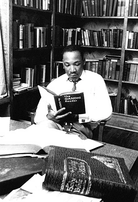 Dr King Reading Gandhi.jpg