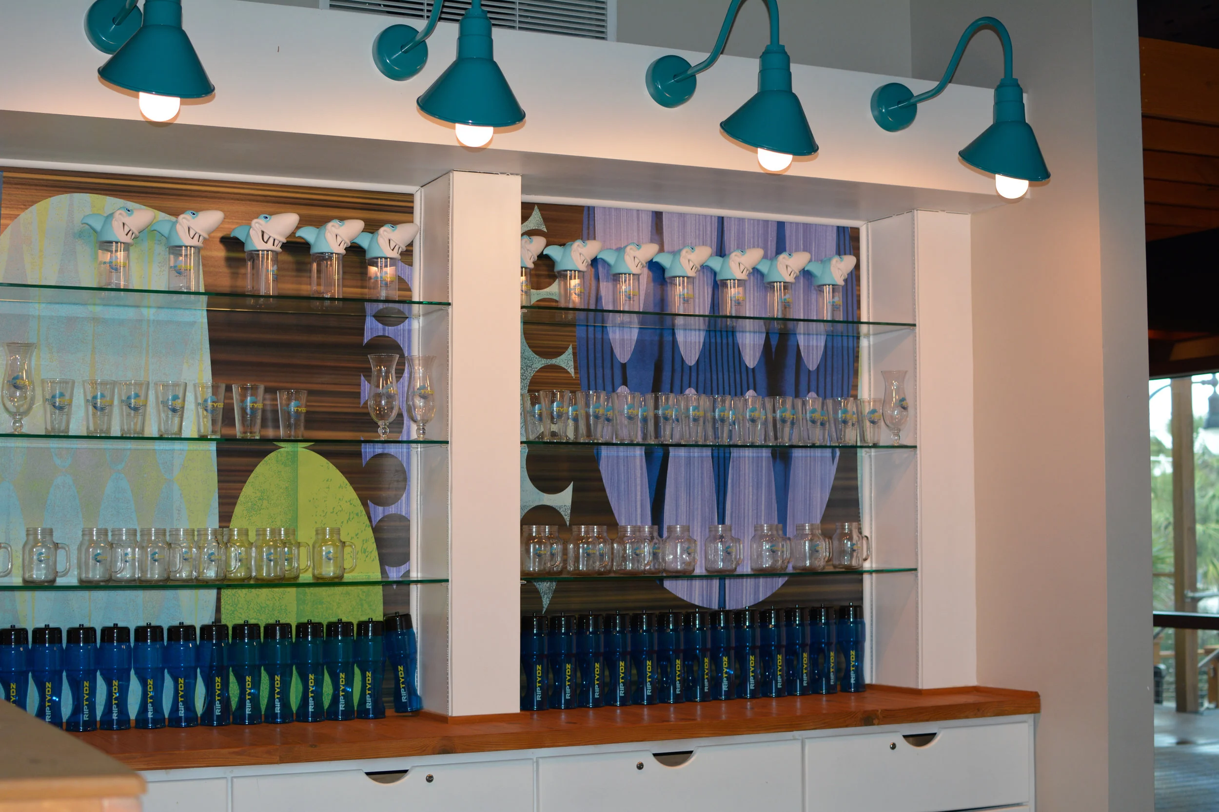 riptydz-glasses-wall.jpg