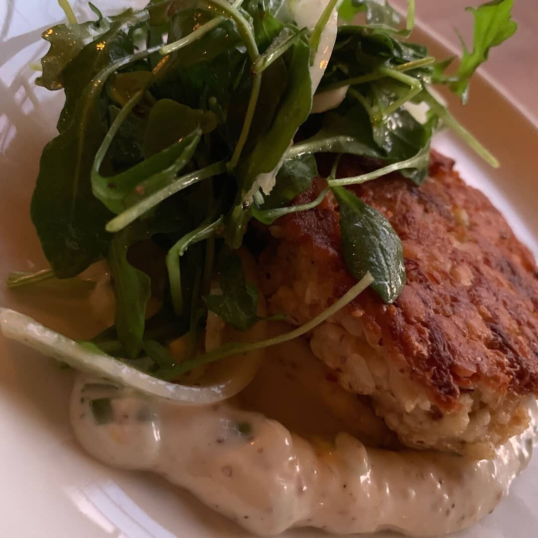 Dungeness crabcake.jpg