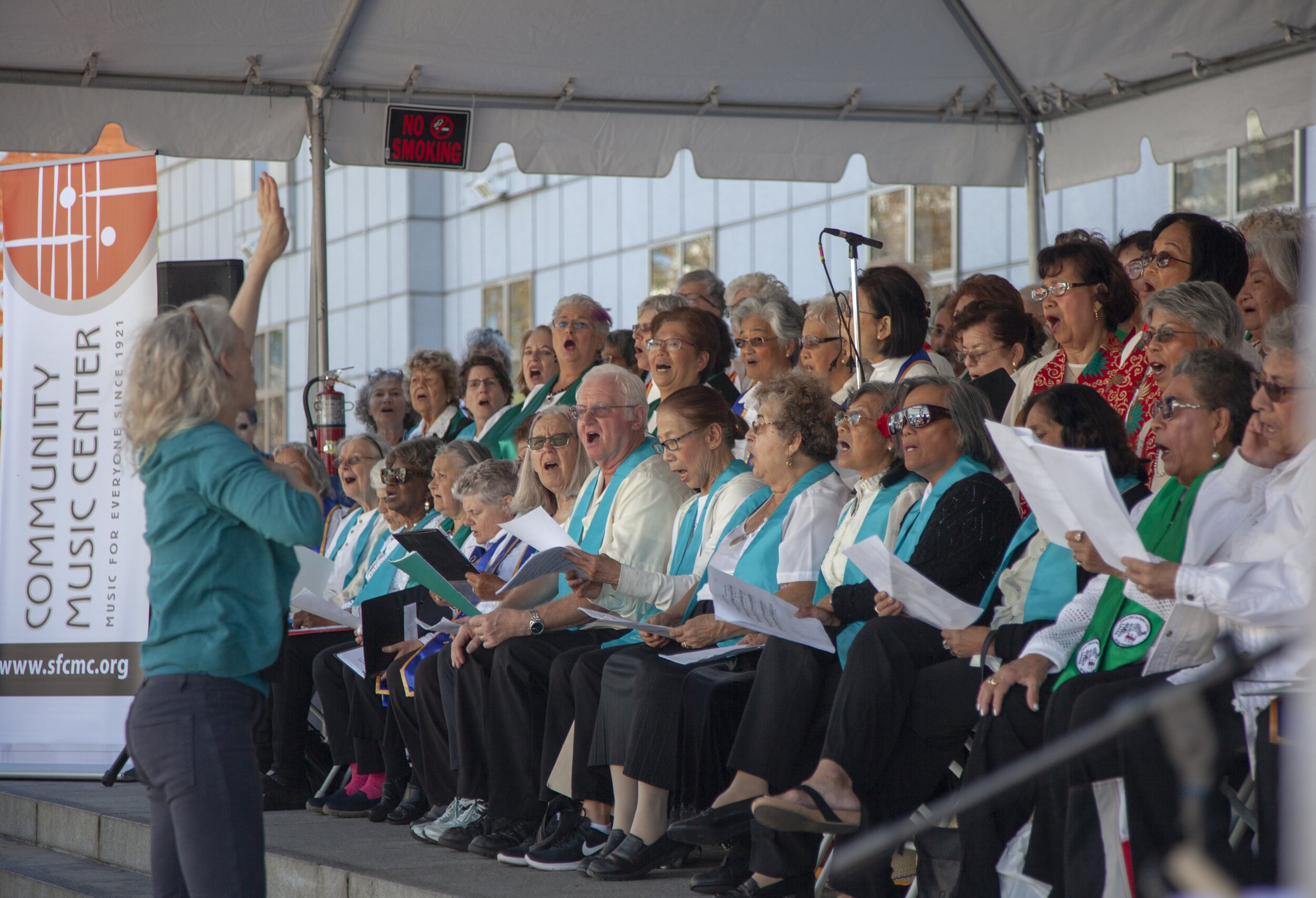 Older Adult Choir Program_2019_2.jpg