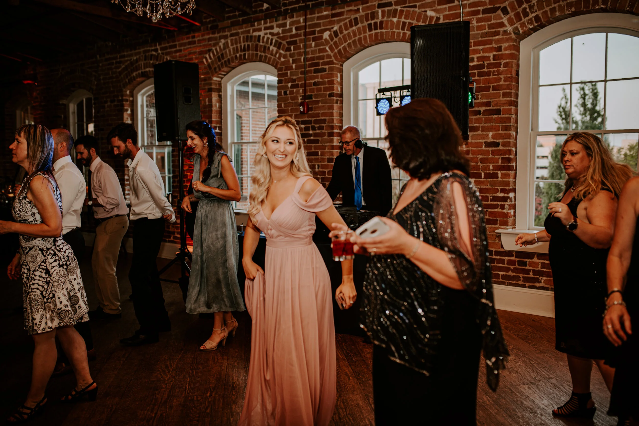 Melrose Knitting Mill - Raleigh Wedding venue - Raleigh wedding photographer - North Carolina wedding photographer - raleigh wedding - durham photographer - durham