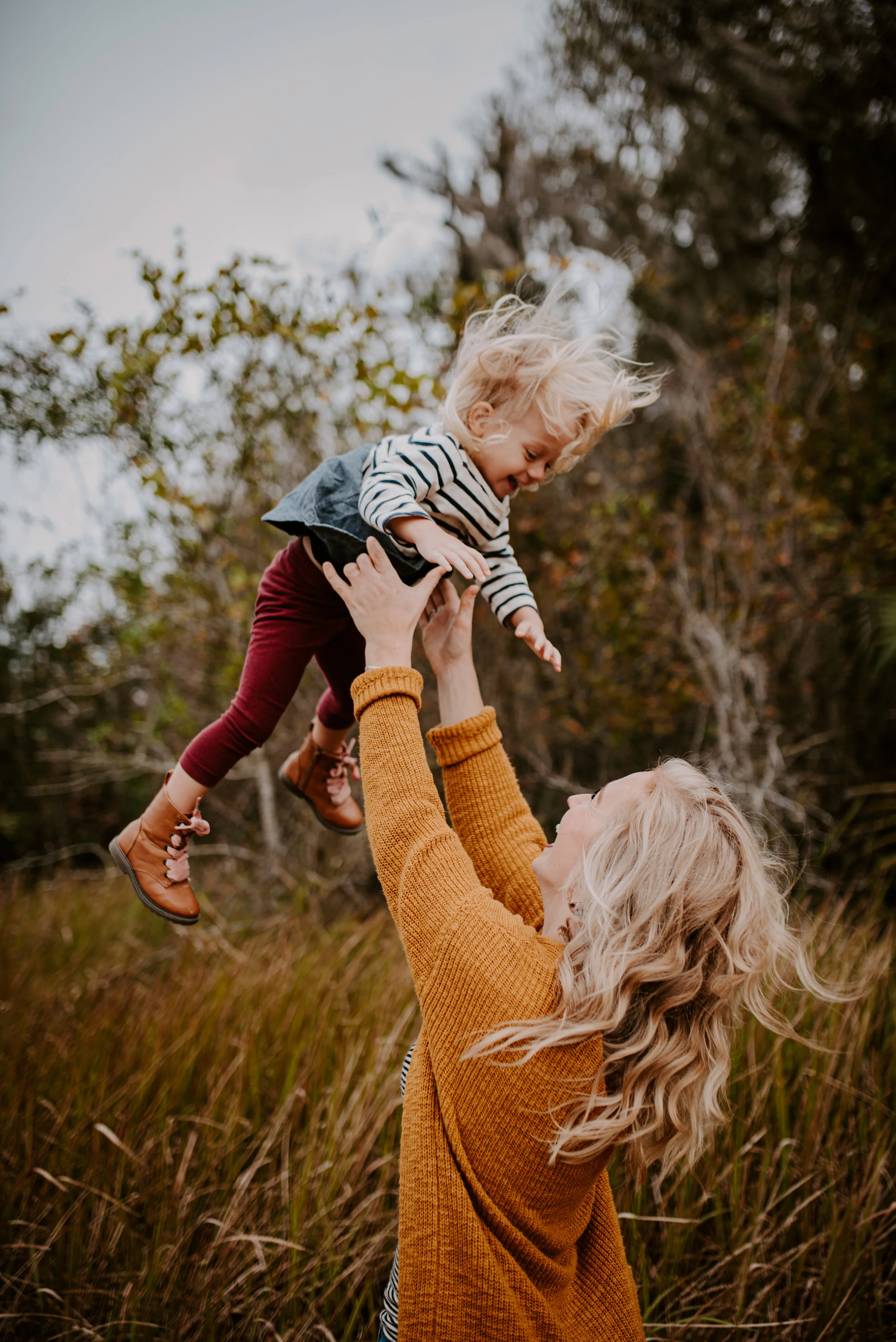 Raleigh Photographer - North Carolina family photographer - in home family session - in home engagement