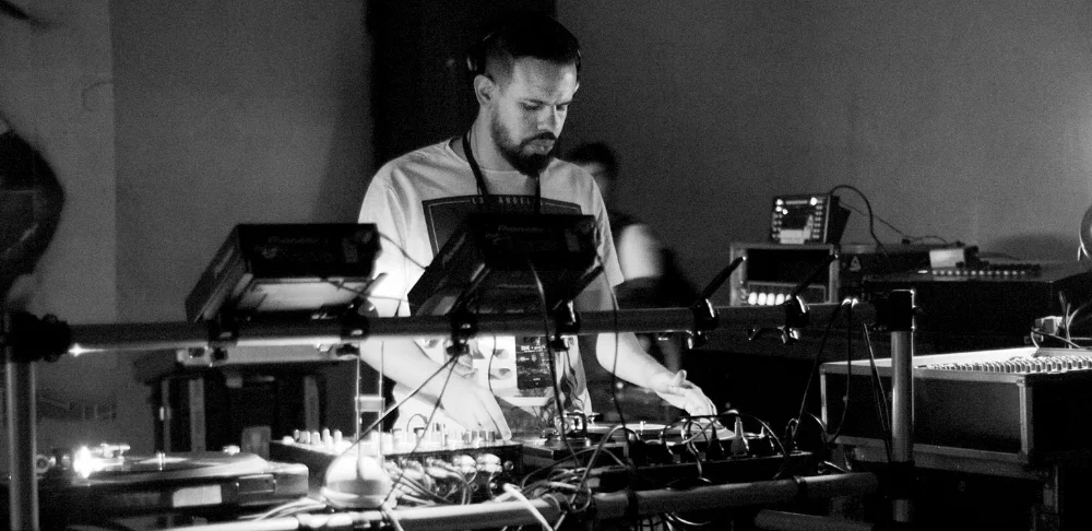 DJ4 (foto Georgia Amorim SP).jpg