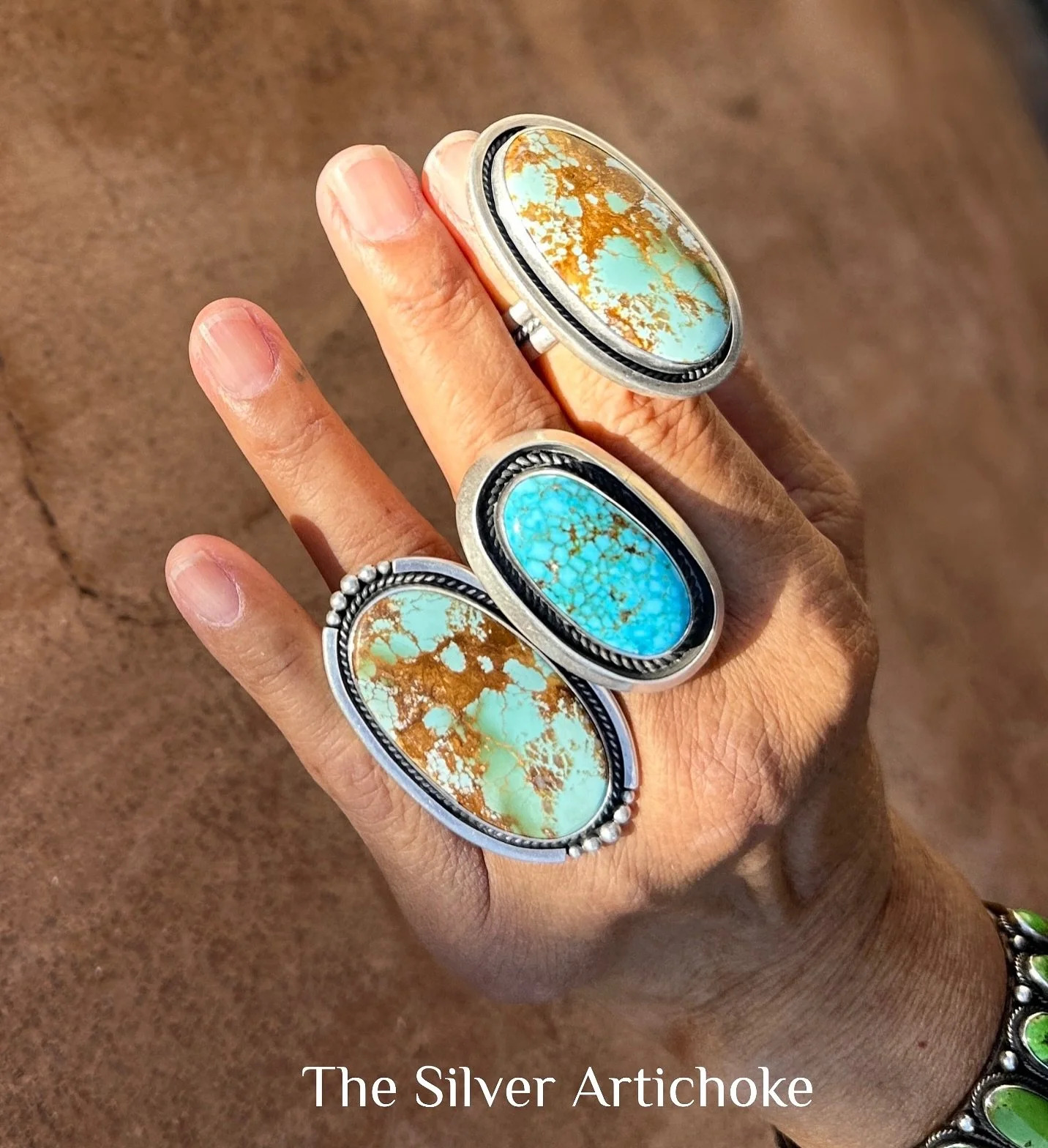 The Silver Artichoke OPEN Friday &amp; Saturday 11 - 5 &bull; Sunday 11 - 4 ✨

Ahee&rsquo;hee 🙏🏾 THANK YOU @yazziegirl33 for supporting Navajo made &amp; Navajo owned!

#thesilverartichoke 
#nicholasjacksonjewelry 
#navajomade
#newmexicoartist