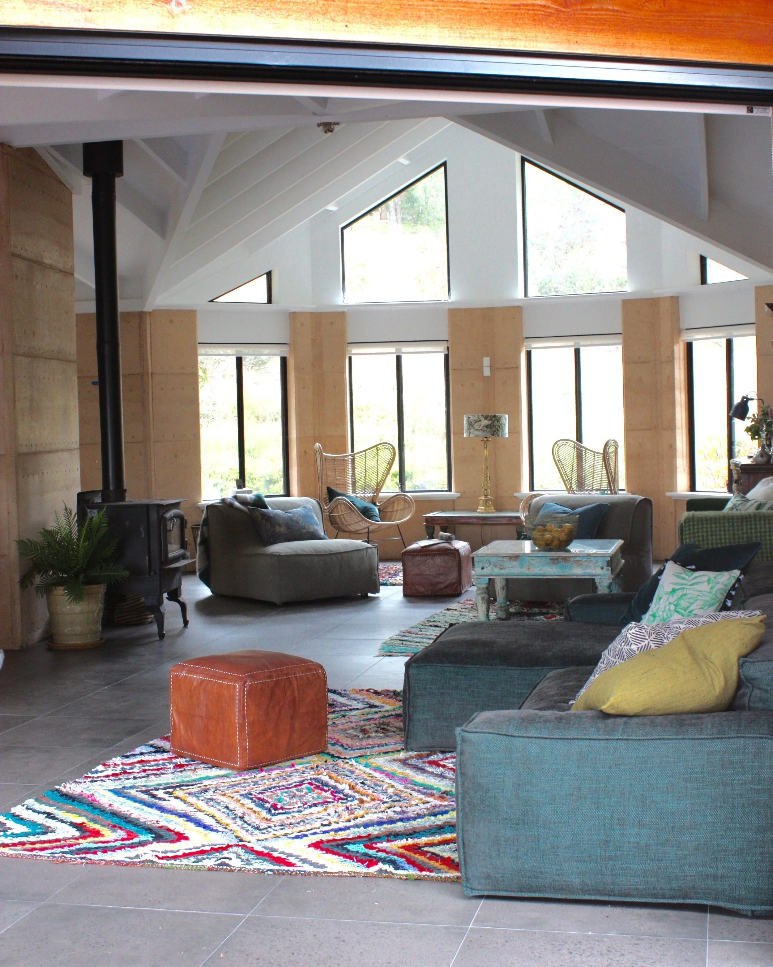  Witts End South - Lounge 