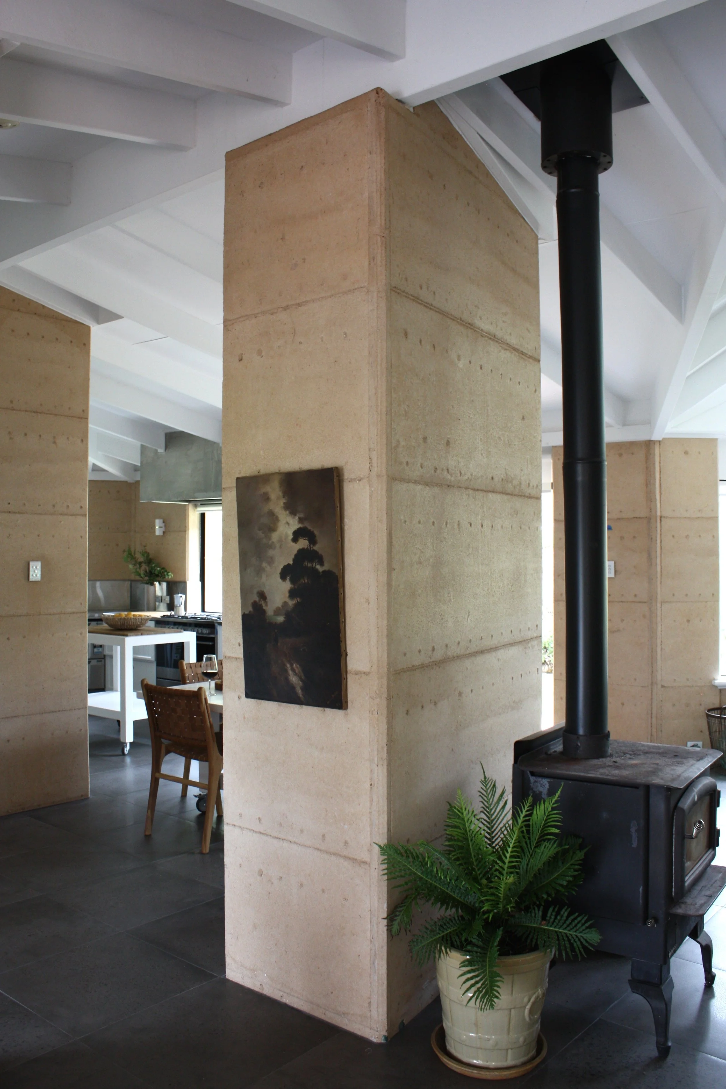  Witts End South - Fireplace with view to kitchen 