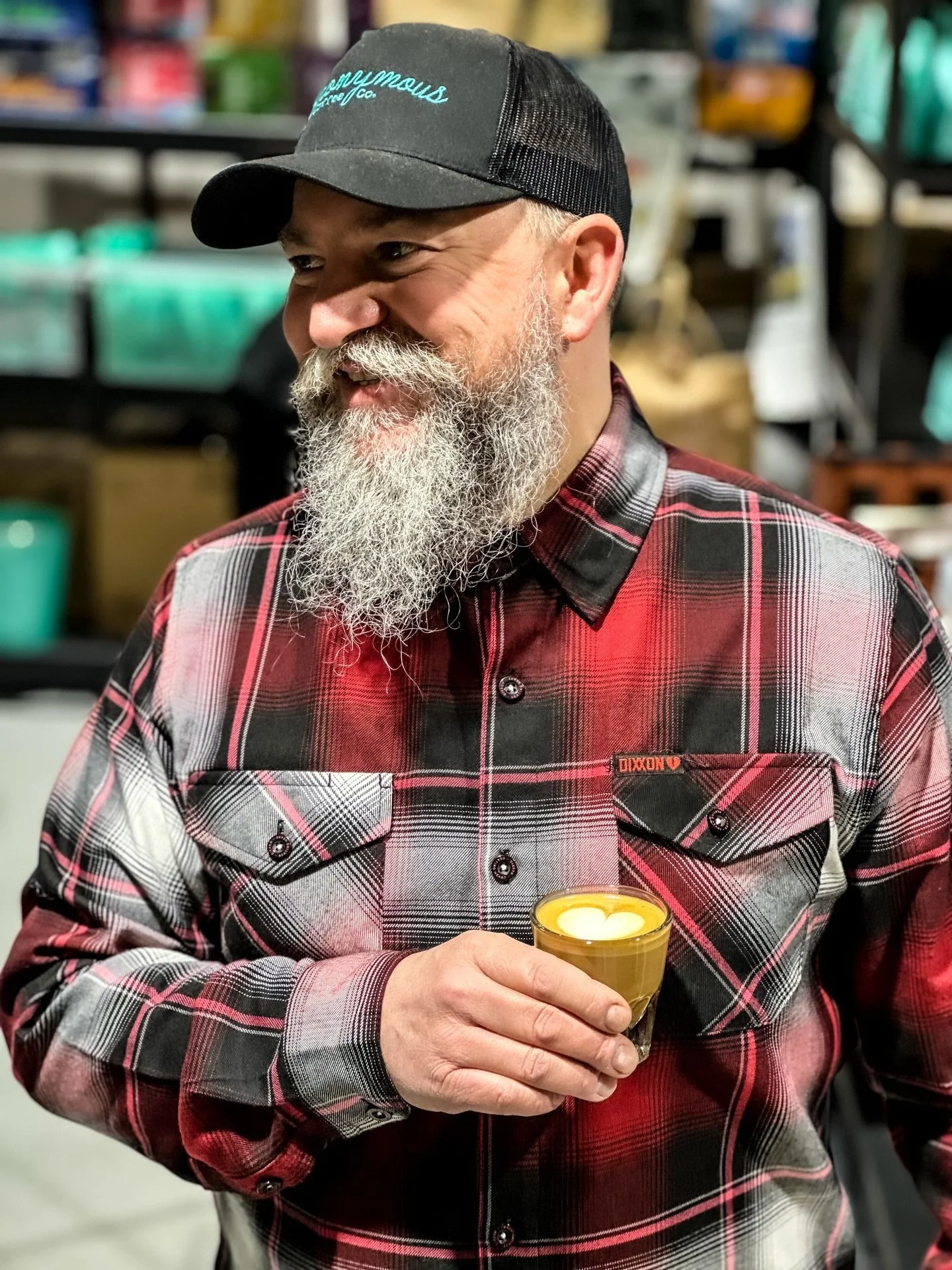 Valentine&rsquo;s at Anonymous HQ ❤️☕

Serving up all the love in every cup today. Great coffee, lovely people and good vibes behind the bar.

Most of you know Phil and the team love to rock a @dixxon.uk flannel, normally found in their anonymous gre