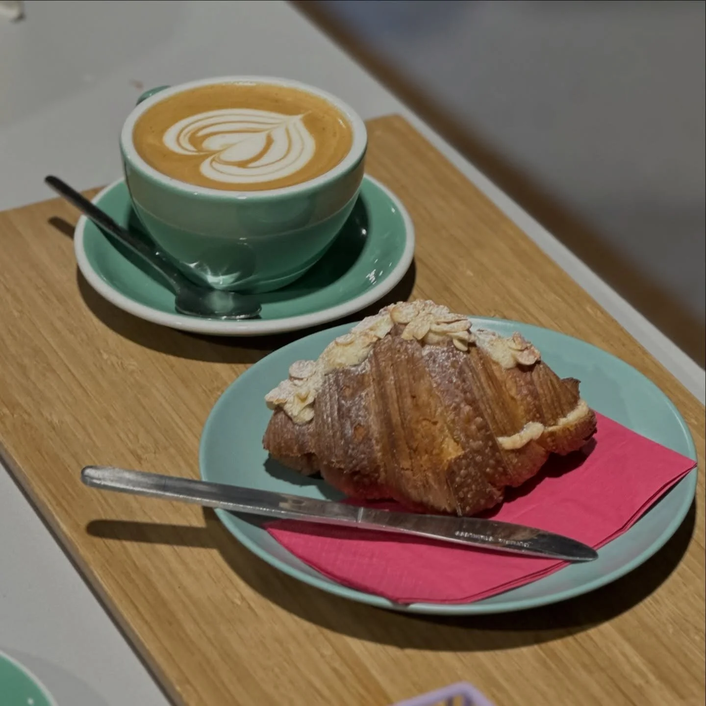 Simple things, done right ☕️
A proper coffee.
A fresh pastry.
Ten minutes to slow down.
Hard to beat.
