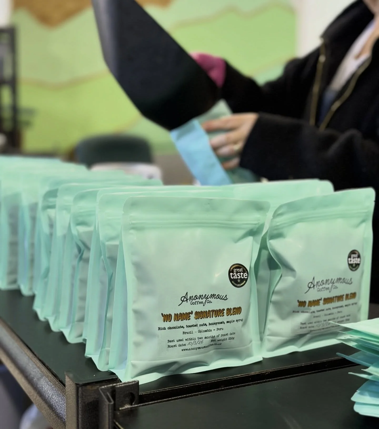 All systems go ☕️ Packing up your orders of our signature No Name blend and getting them out the door.

It&rsquo;s popular for a reason&hellip; Smooth, balanced, chocolatey, easy to dial in and hard to get wrong.

A proper all-rounder that works howe