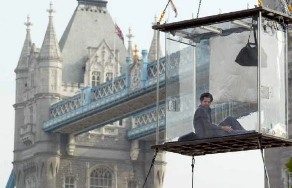 For 44 days in 2003, endurance artist David Blaine was locked inside a 3x7x7-foot transparent plexiglass box on the Southbank of the Thames, near Tower Bridge, and suspended 30ft in the air, without any food. His only nourishment was 4.5 litres of water a day.