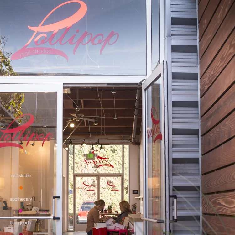 LollipopNailStudio_welcome.jpg
