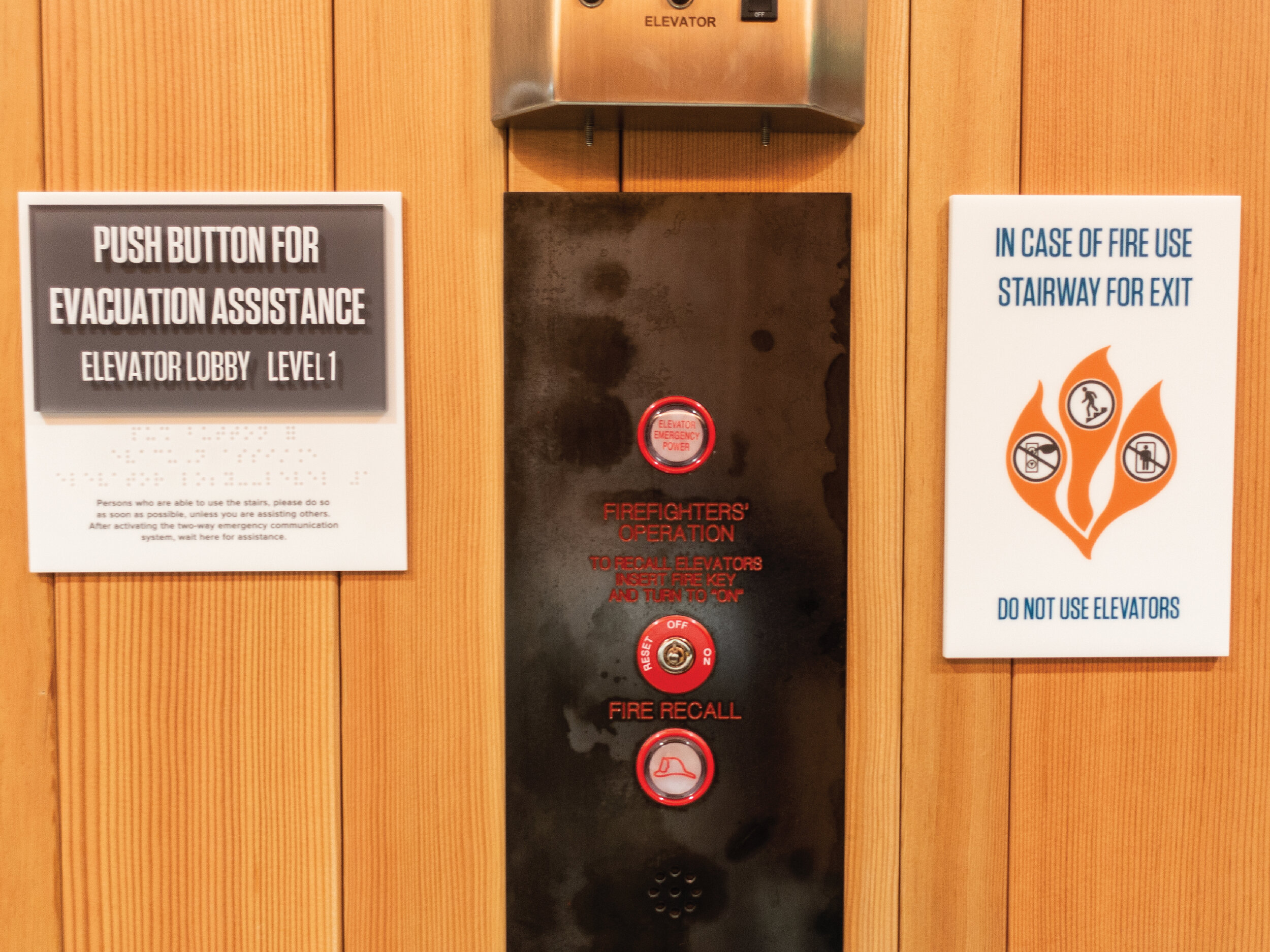 Heartline-Web_5_ElevatorSigns_2000x1500.jpg