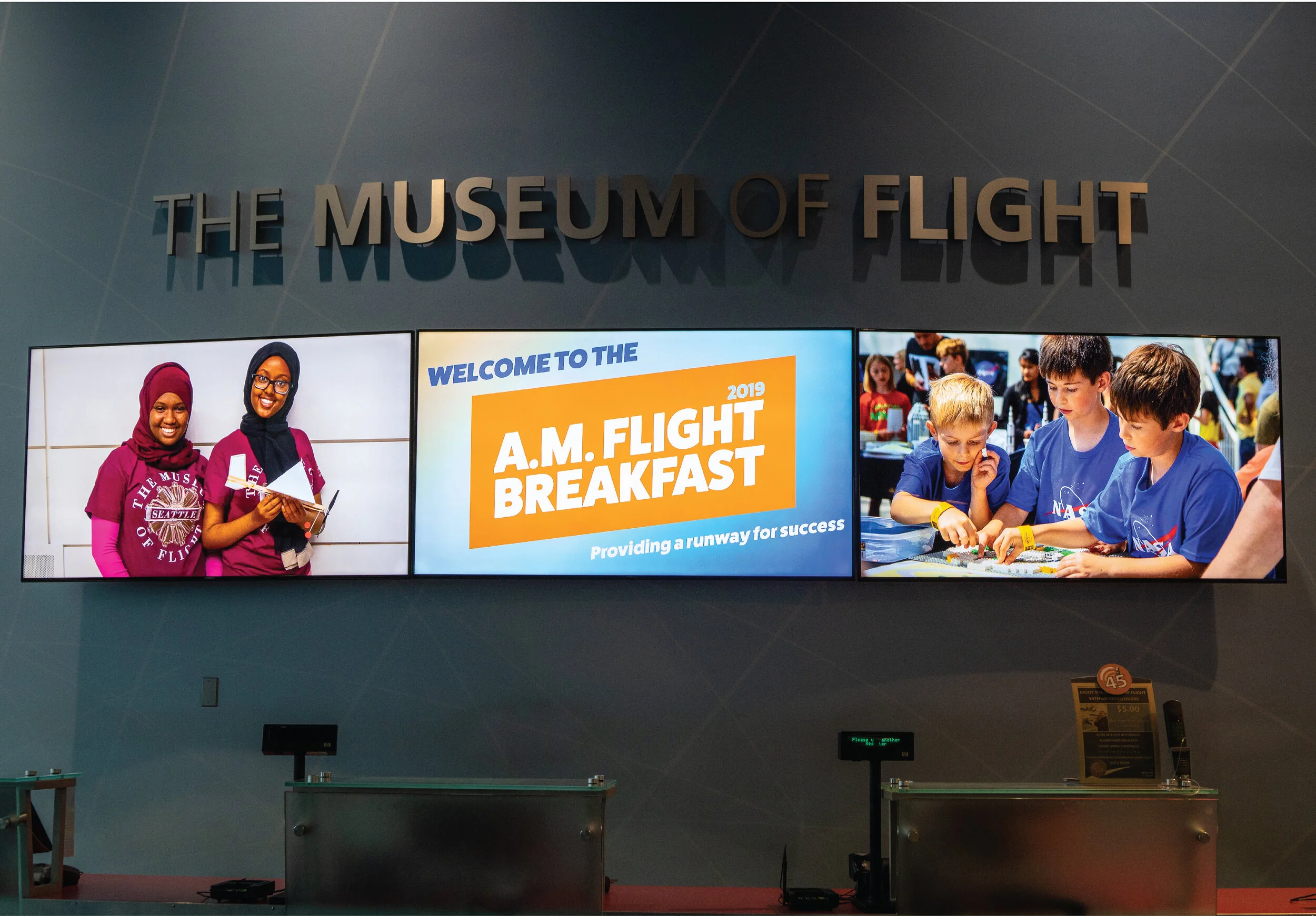 AMFlight19-WebSizes_5_Signage_2000x1500.jpg
