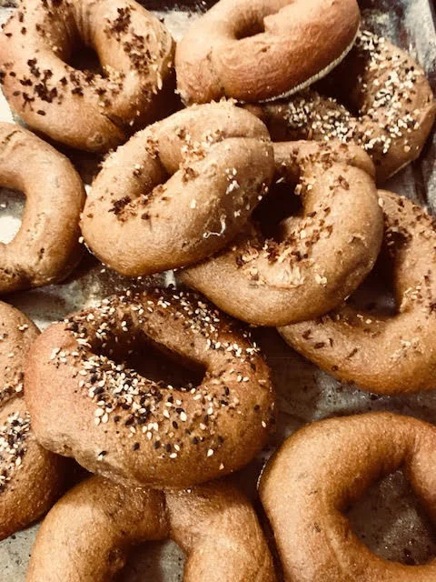 Mixed Rye Bagel Pic 2.jpg