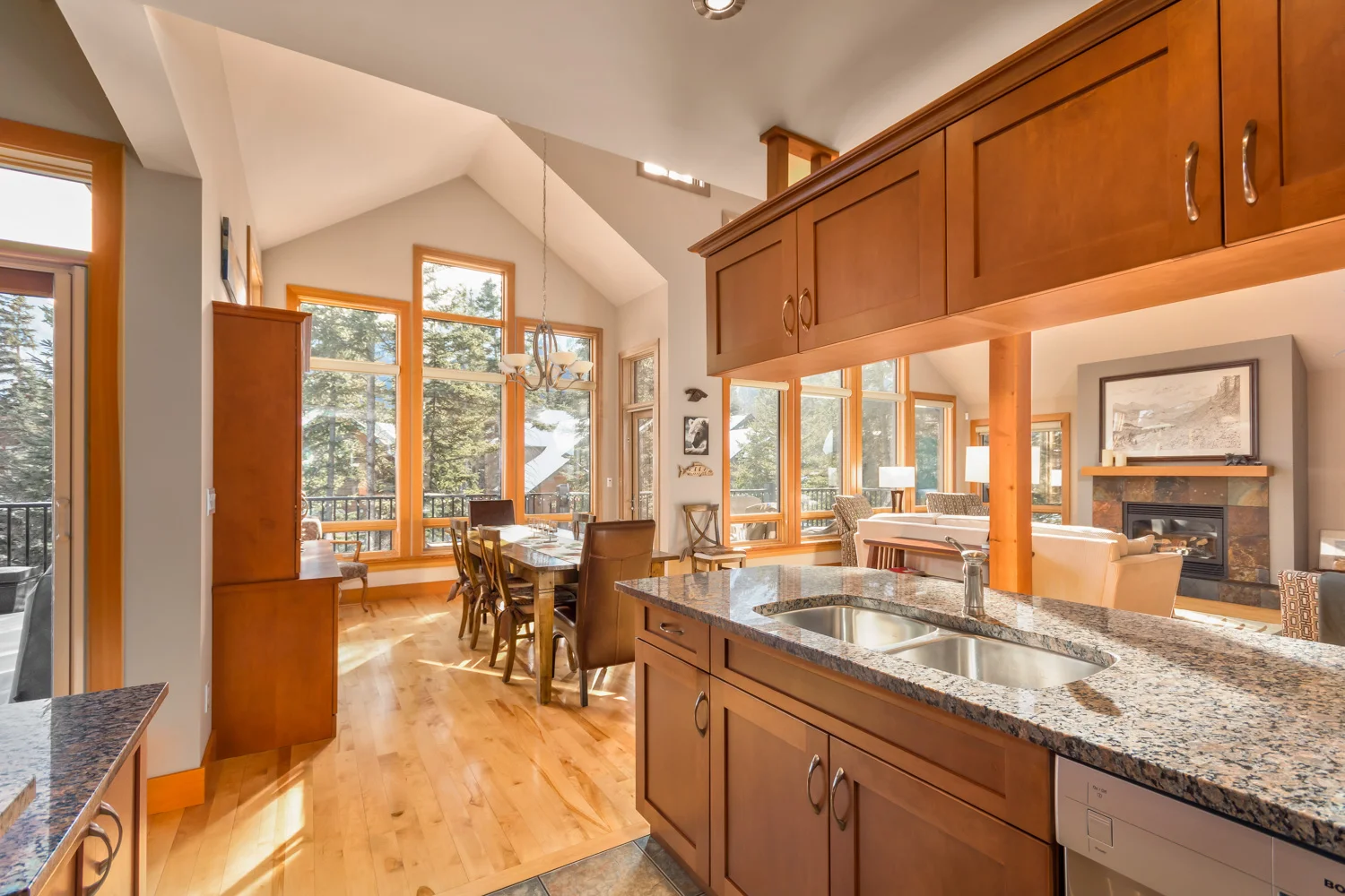618-1-Street-Interiors-Canmore-17.jpg