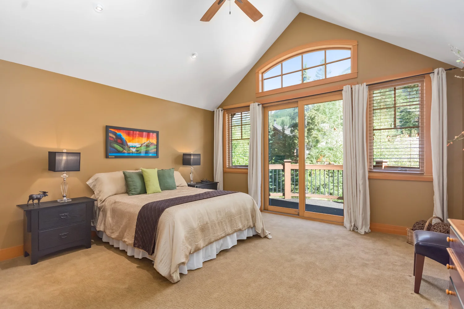 31-521-Silvertip-Pointe-Interiors-28.jpg