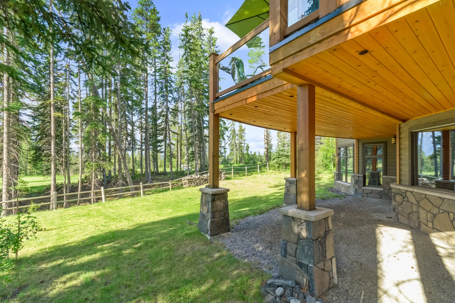 37-521-Silvertip-Pointe-Exteriors-7.jpg
