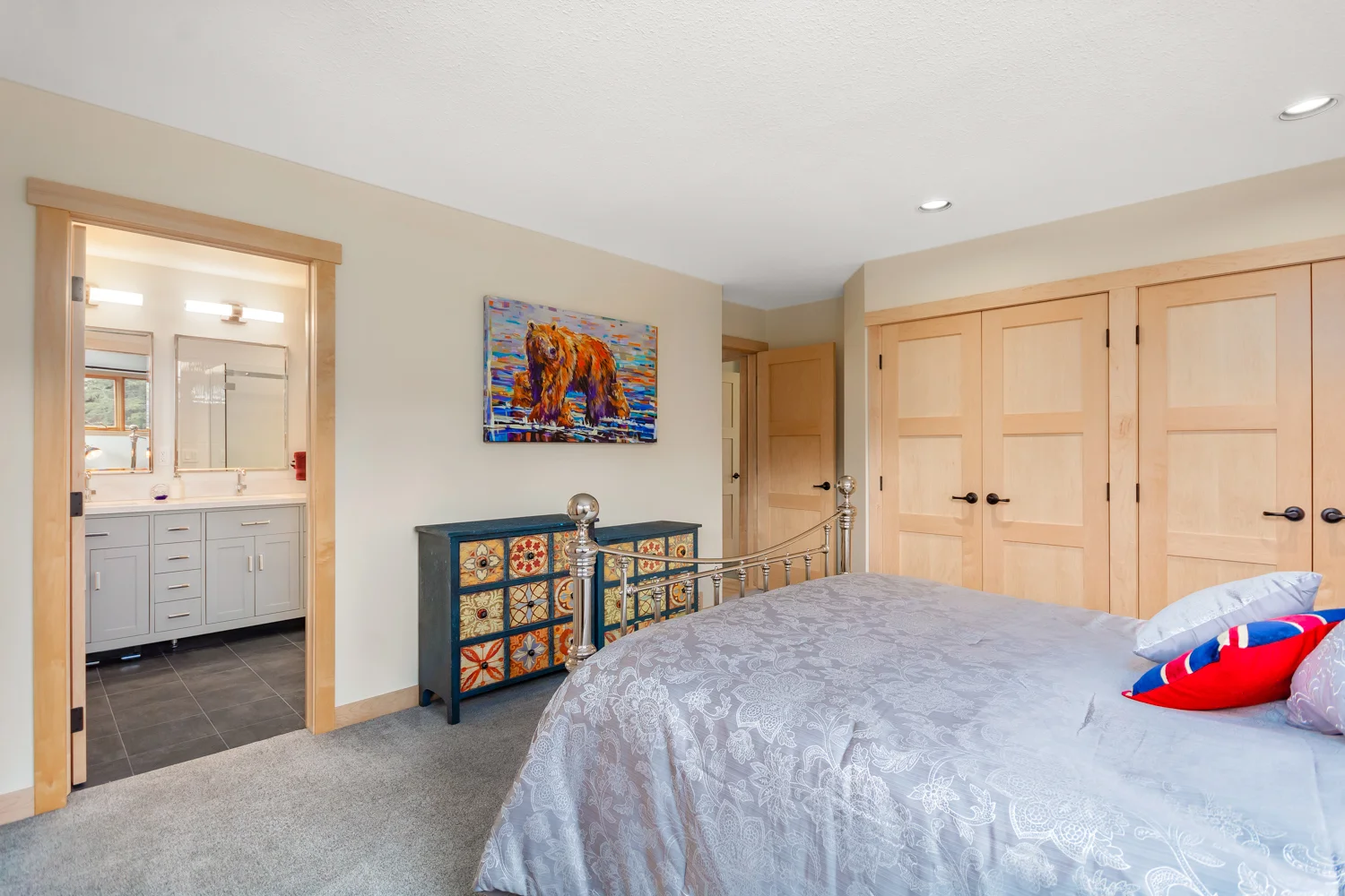 413-2-Street-Canmore-22.jpg
