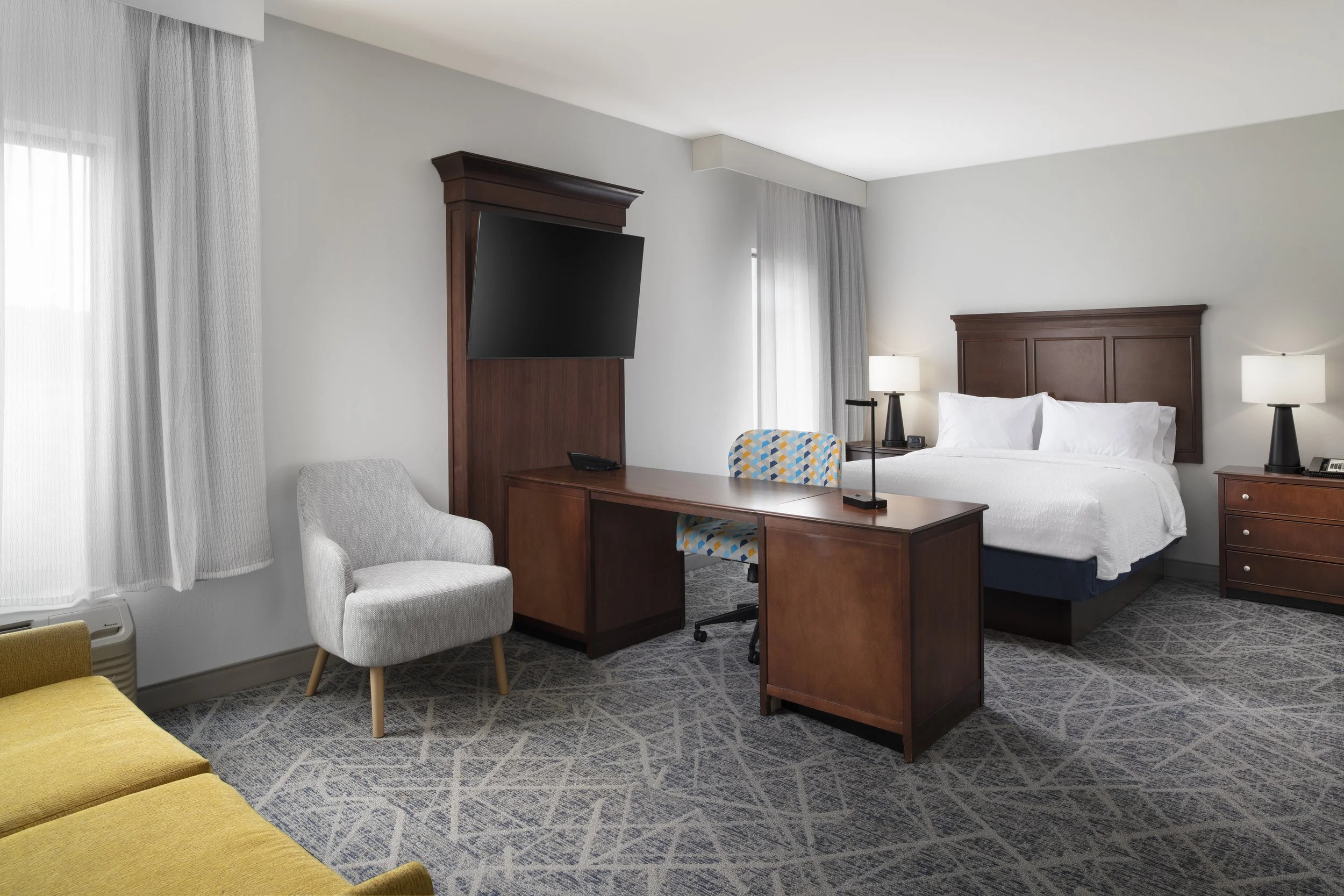 AGOSN Executive Suite NUJZ.jpg