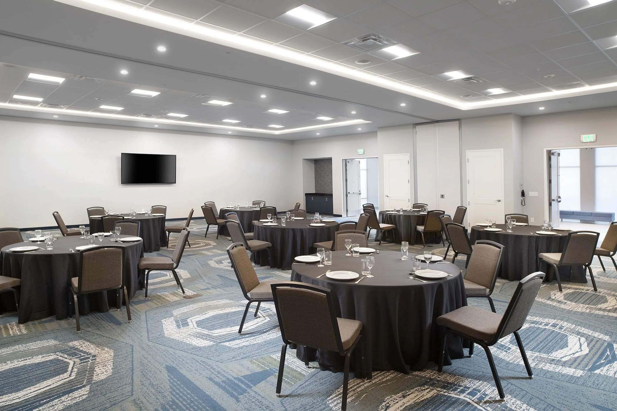 tps ausbt banquet setup copy.jpg