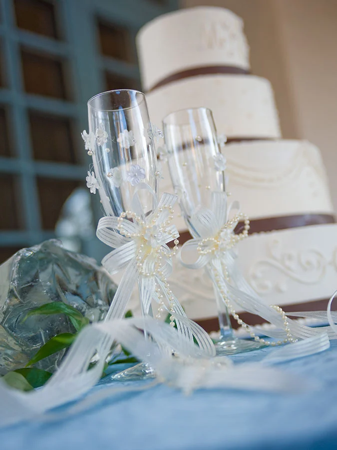 degolyer estate champagne and wedding cake