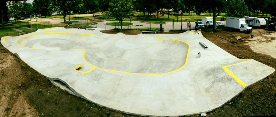 Clawson, Michigan skatepark overview