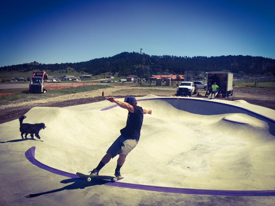 Chris Hogan front feeble at the Hays, Montana Skatepark