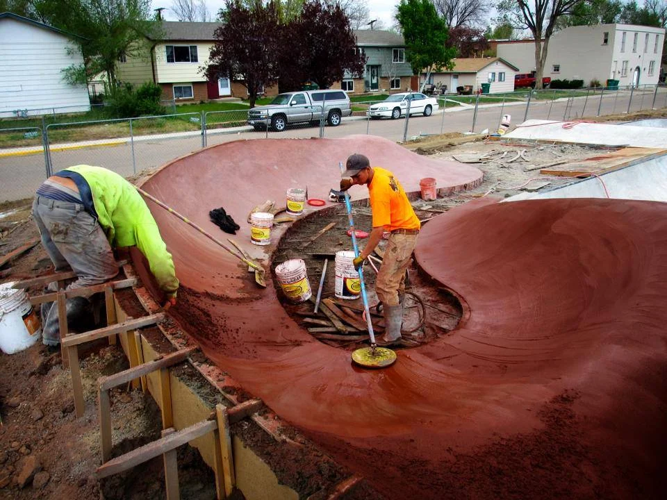 Mini snake run construction