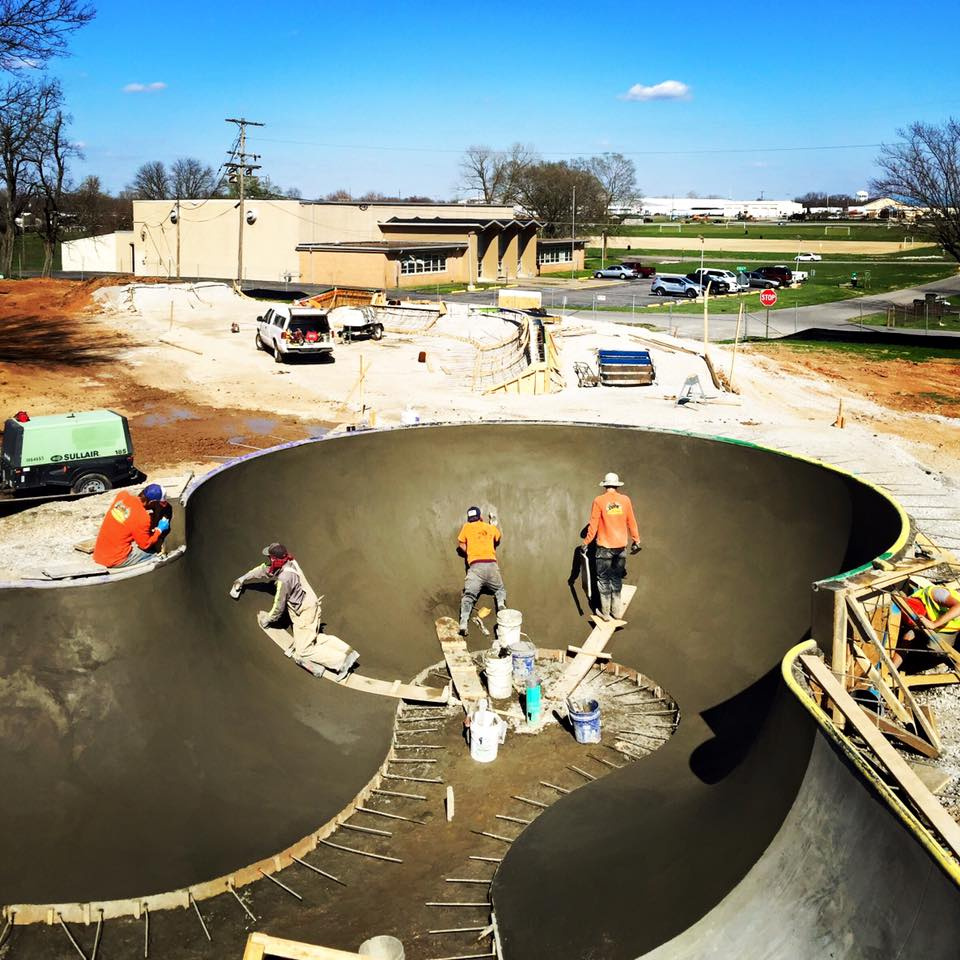 Deep end concrete pour